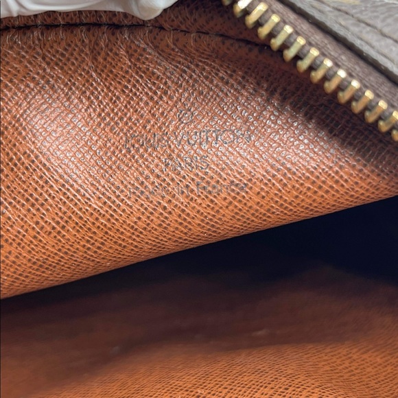 Vintage Louis Vuitton Danube - Picture 7 of 14